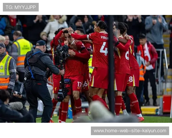 哈兰德补时点球绝杀利物浦 曼城客场逆转紧追榜首阿森纳 哈兰德补时点球绝杀利物浦 曼城客场逆转紧追榜首阿森纳